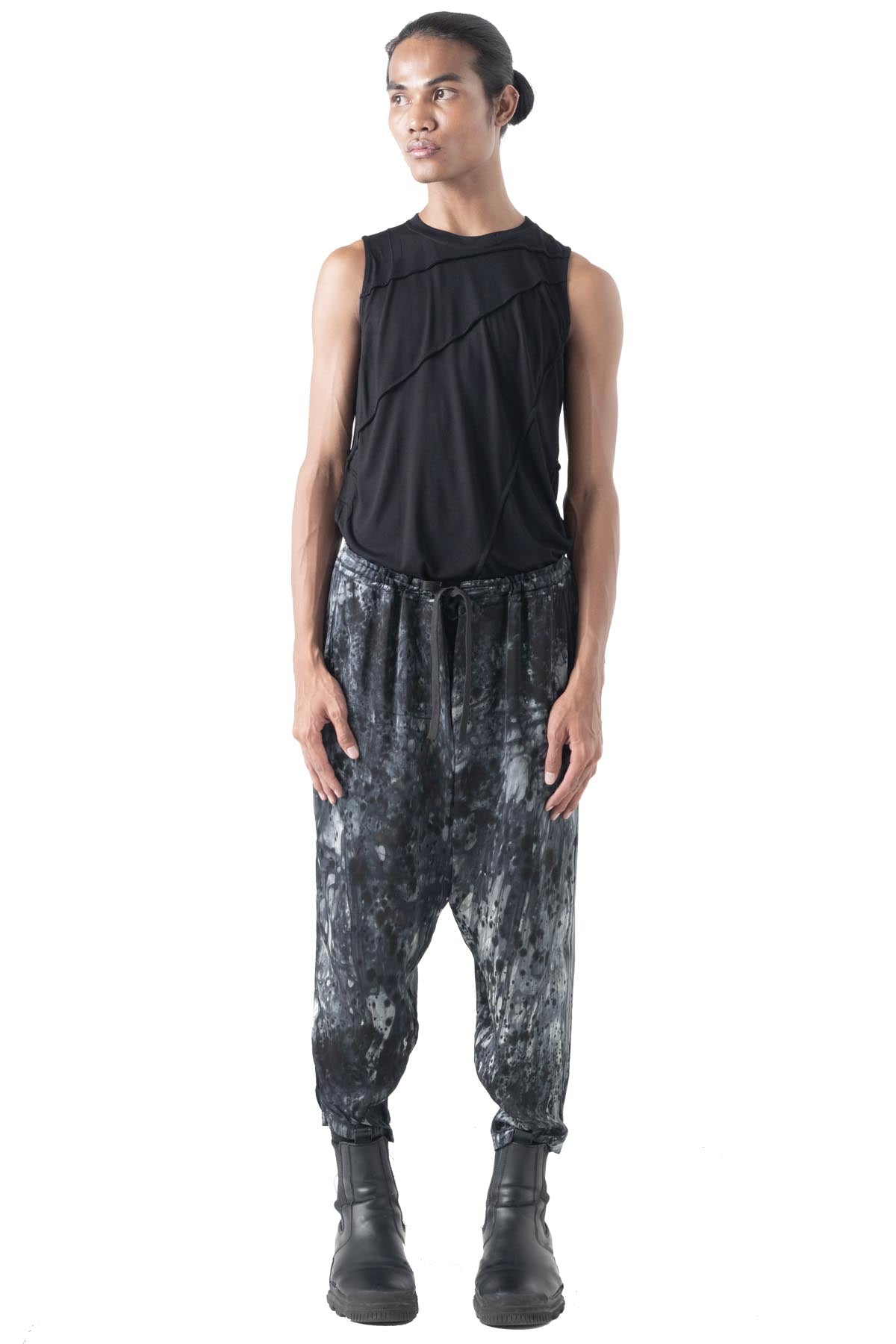 Kay Pants Noda Hitam